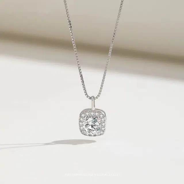 S925