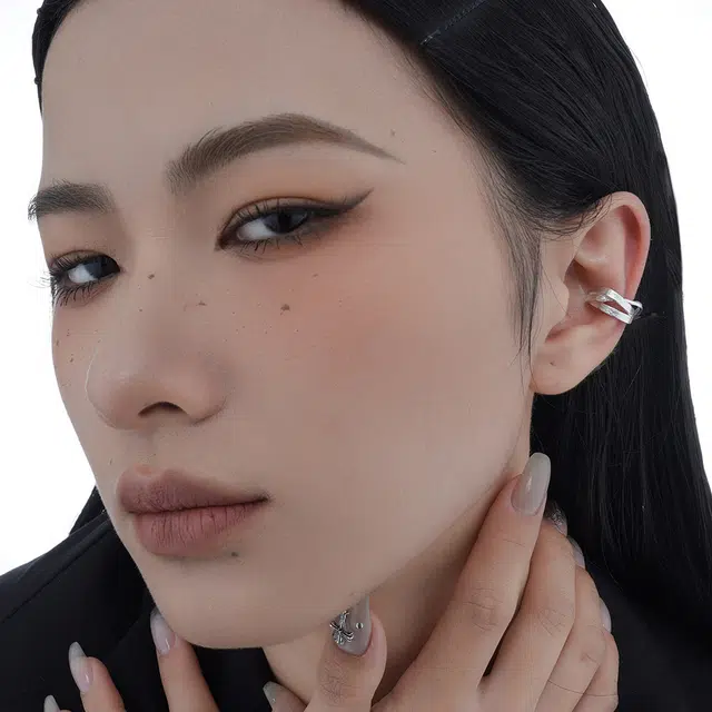S925