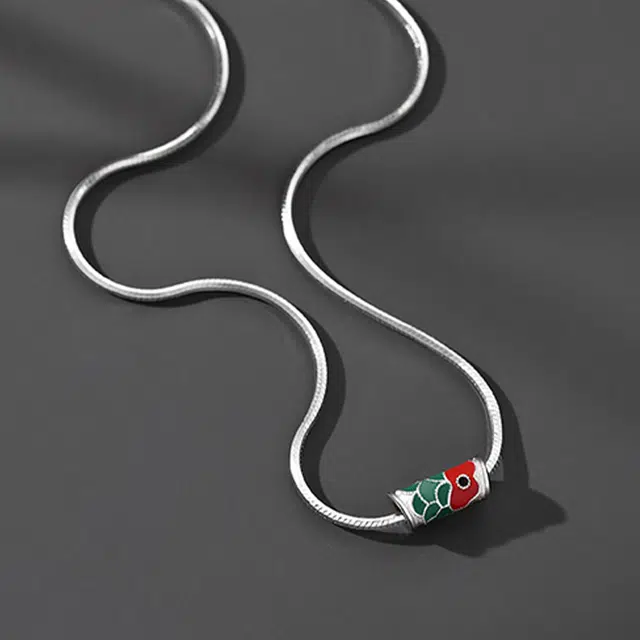 925