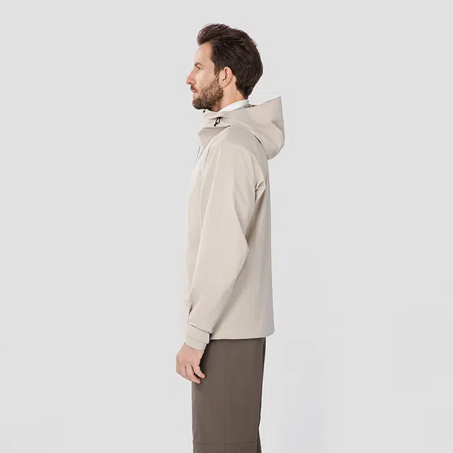 HELLY HANSEN