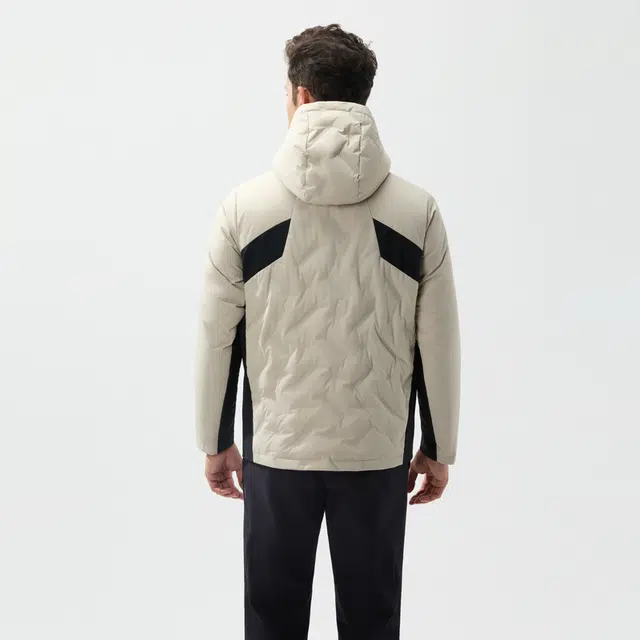 HELLY HANSEN