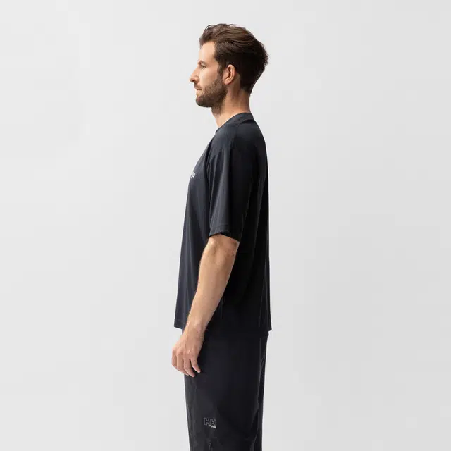 HELLY HANSEN T
