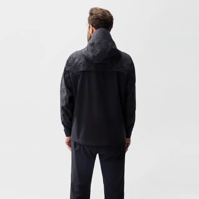 HELLY HANSEN