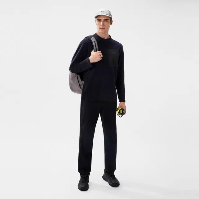 HELLY HANSEN