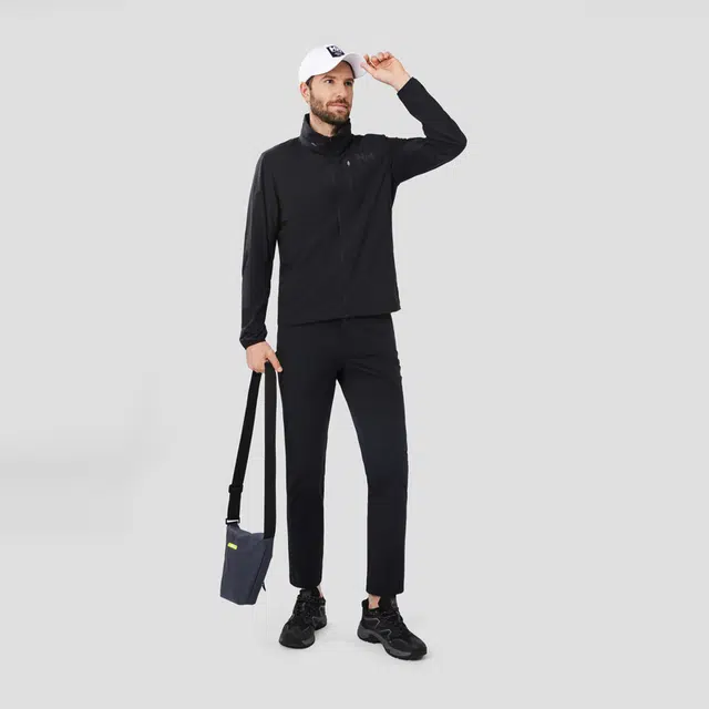 HELLY HANSEN