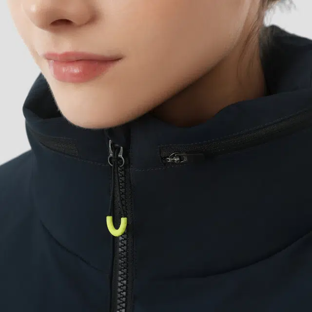 HELLY HANSEN