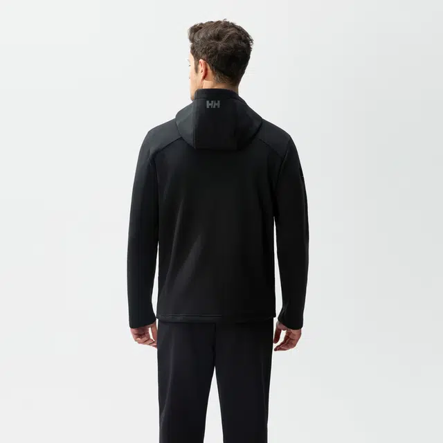 HELLY HANSEN