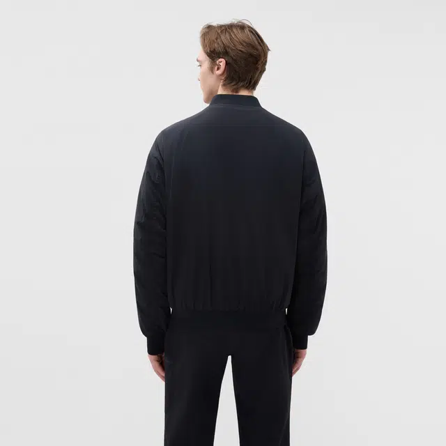 HELLY HANSEN