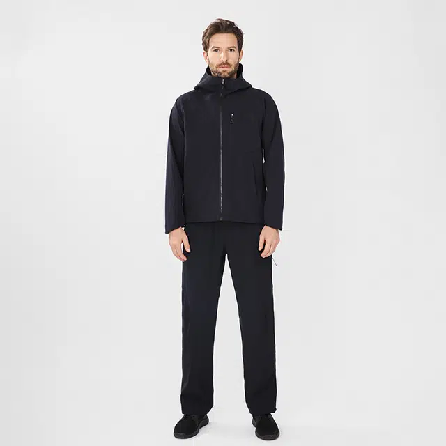 HELLY HANSEN