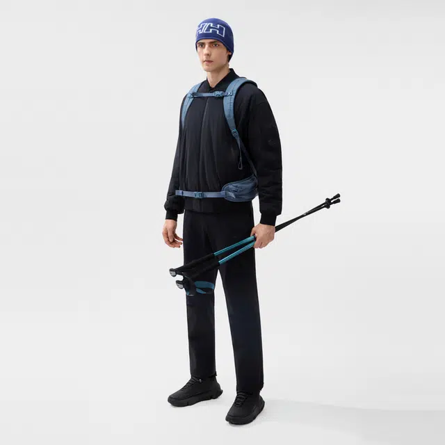 HELLY HANSEN