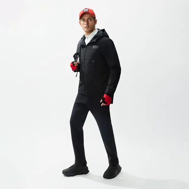 HELLY HANSEN