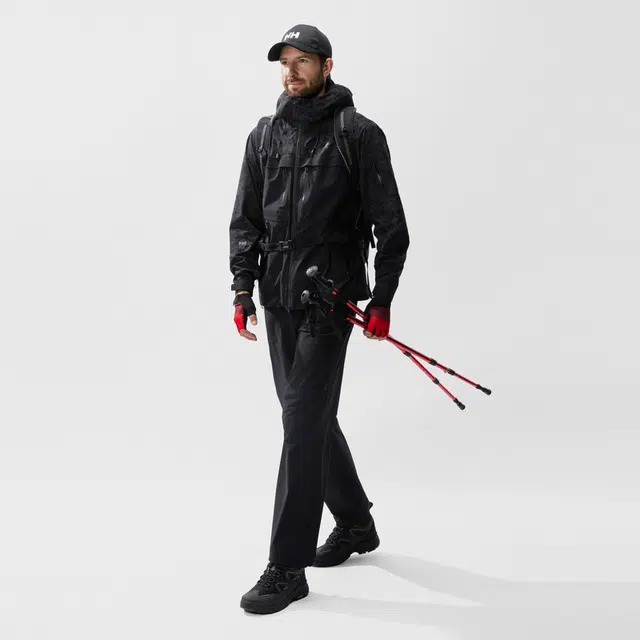 HELLY HANSEN