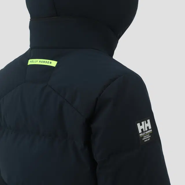 HELLY HANSEN