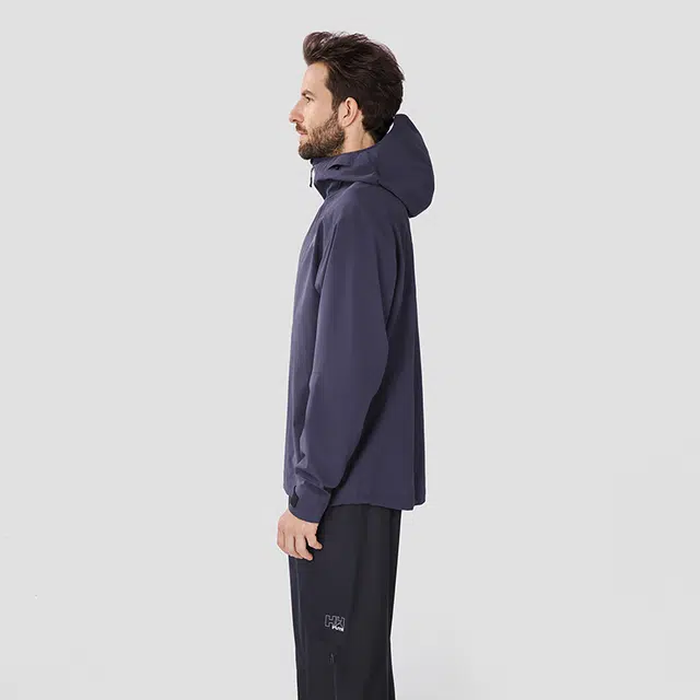 HELLY HANSEN