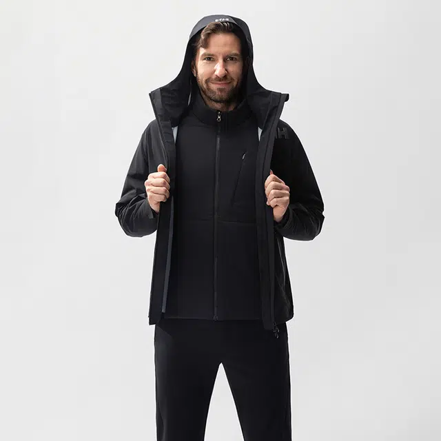 HELLY HANSEN