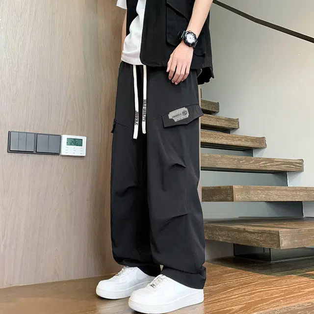 金贝勒 多褶皱口袋装饰运动卫裤宽松阔腿垂感拖地休闲裤 男女同款