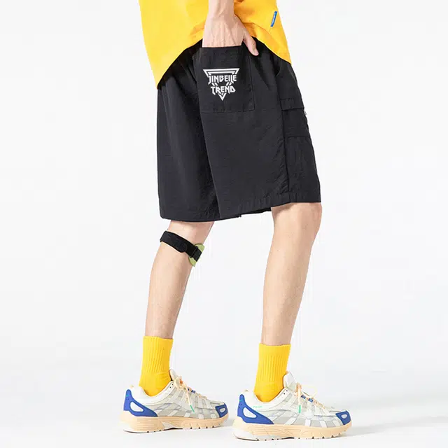 金贝勒 轻薄柔软抗皱抗皱耐磨柔软轻便舒适透气百搭时尚露营出街高弹骑行训练球类运动工装短裤 男女同款