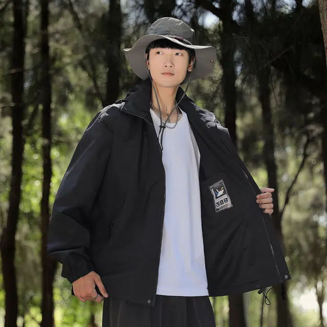 金贝勒 户外撞色拼接休闲可脱卸帽登山服休闲运动风衣机能冲锋夹克外套 男女同款