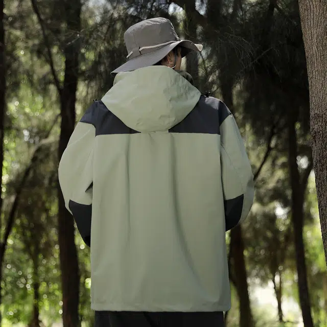 金贝勒 户外撞色拼接休闲可脱卸帽登山服休闲运动风衣机能冲锋夹克外套 男女同款