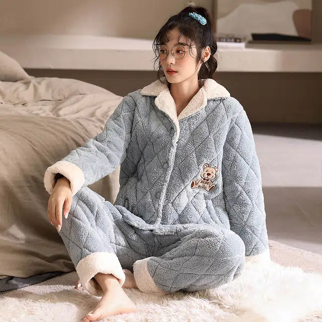 多拉美 冬季三层夹棉珊瑚绒睡衣 甜美少女翻领加厚加绒三层夹棉超厚牛奶绒可外穿家居套装长袖长裤 女款 灰蓝