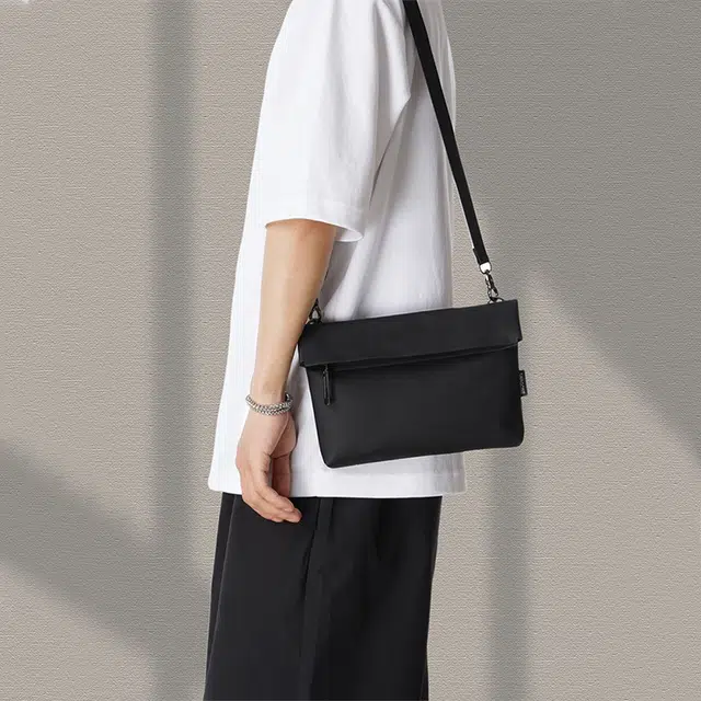 HAWA Sling bag