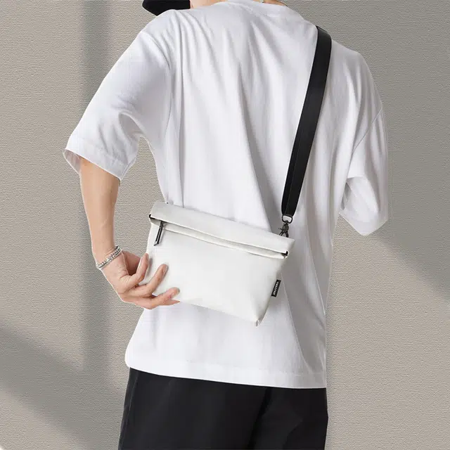 HAWA Sling bag