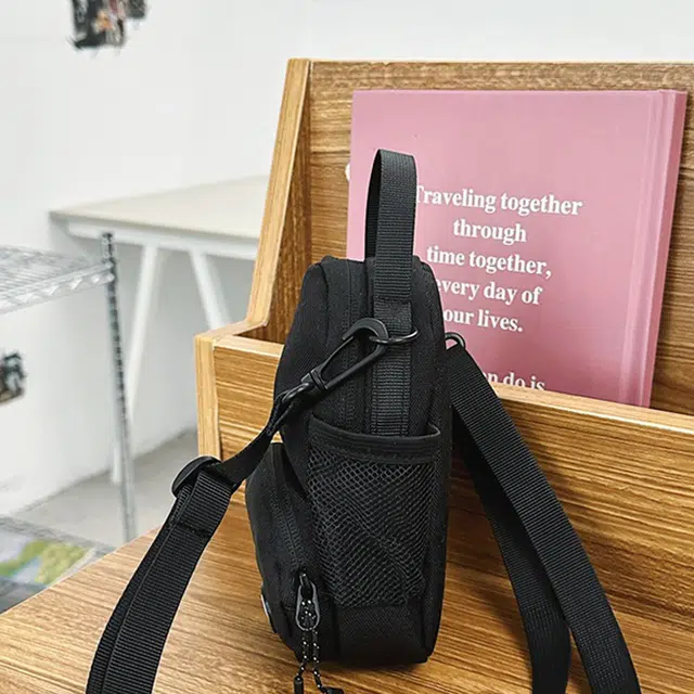 HAWA Sling bag