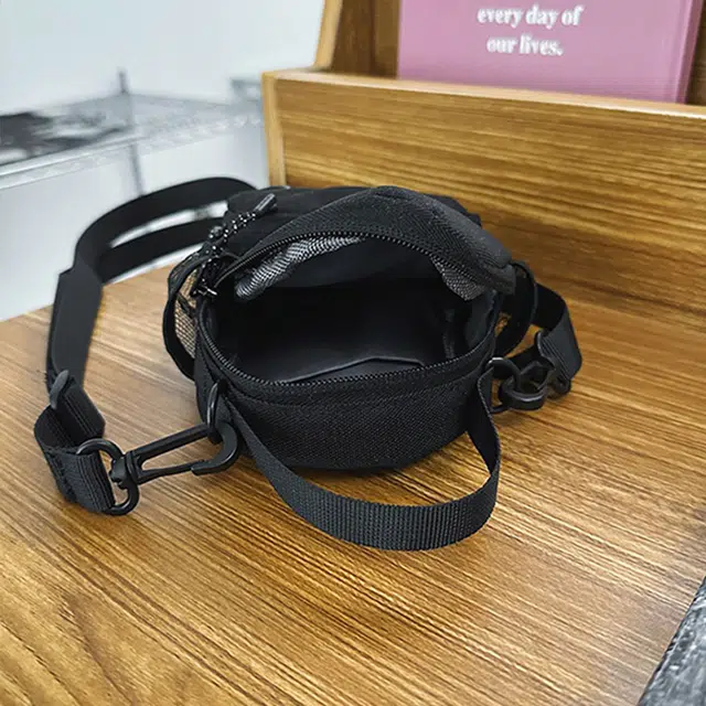 HAWA Sling bag