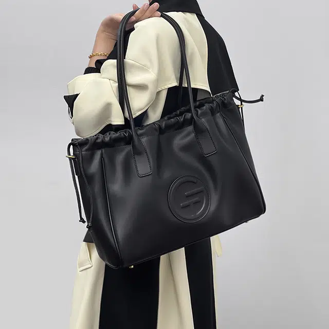 tote