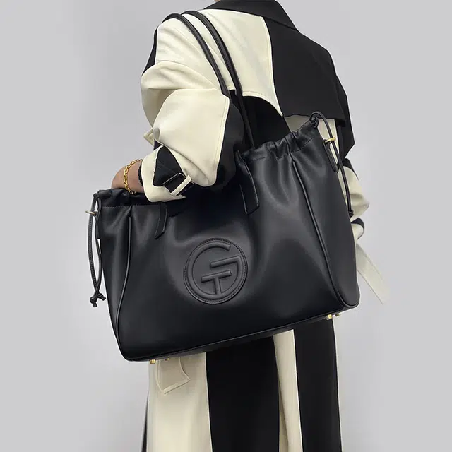 tote