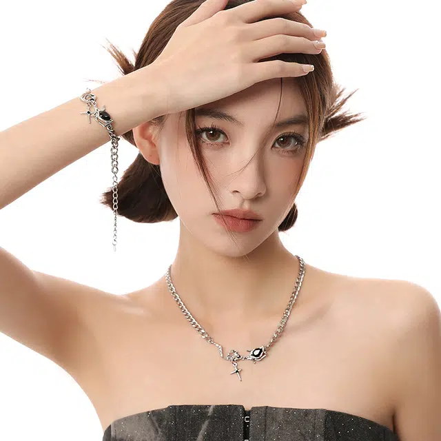 沂茹 小众设计高级感玫瑰芒星项链中性太钢锁骨链男女同款日常个性百搭潮流首饰配饰