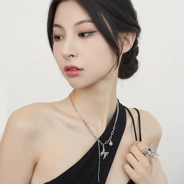 沂茹 高级感小众设计气质百搭冷淡风项链蝴蝶锁骨链甜酷颈链首饰配饰女款