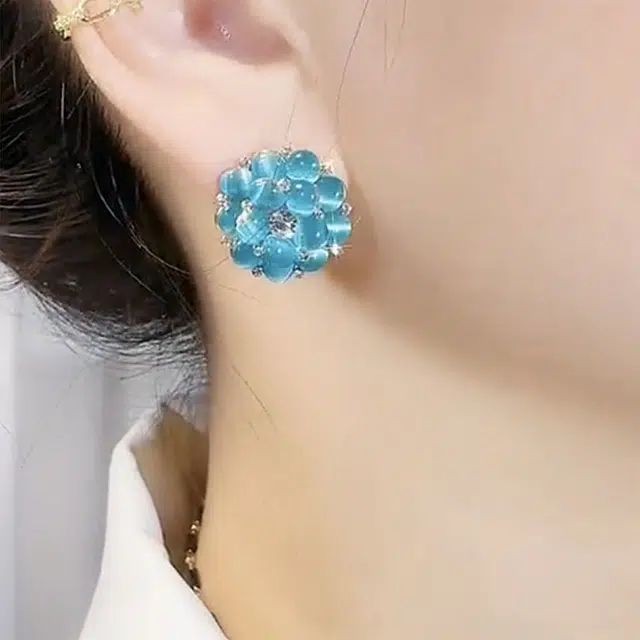沂茹 时尚森系精致小众设计感蓝色花朵小球日常通勤百搭甜美温柔 合金 耳环 女款