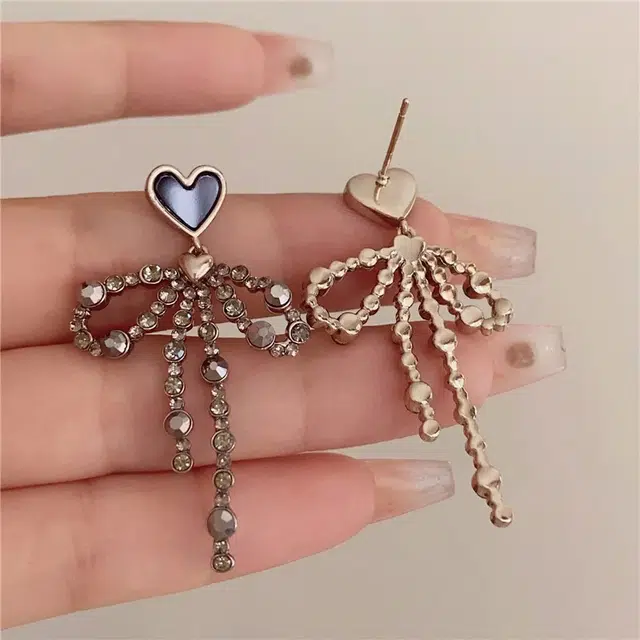 沂茹 森系精致个性小众设计感简约几何枪黑色爱心流苏蝴蝶结甜酷风新潮百搭气质嘻哈风#好运 合金 耳环 女款