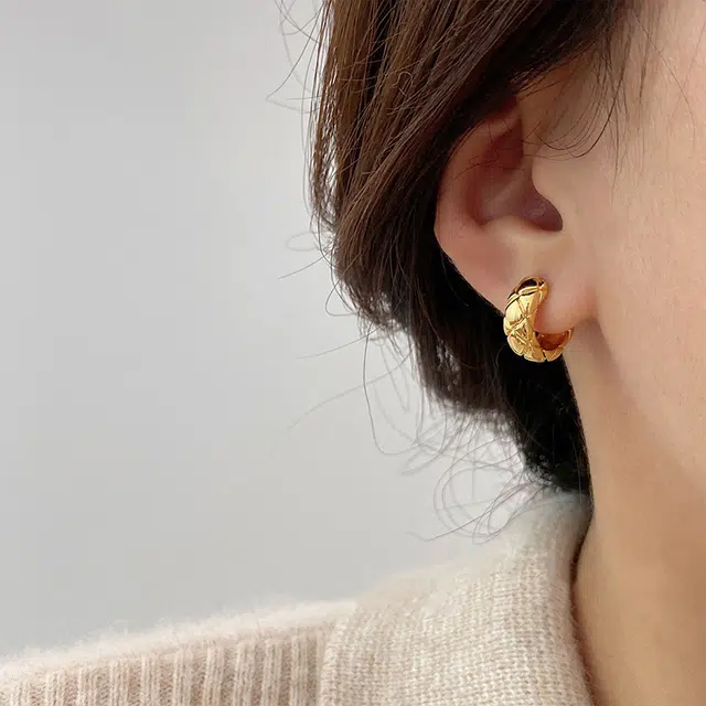沂茹 高级感显气质法式菱纹经典 合金 耳环 女款