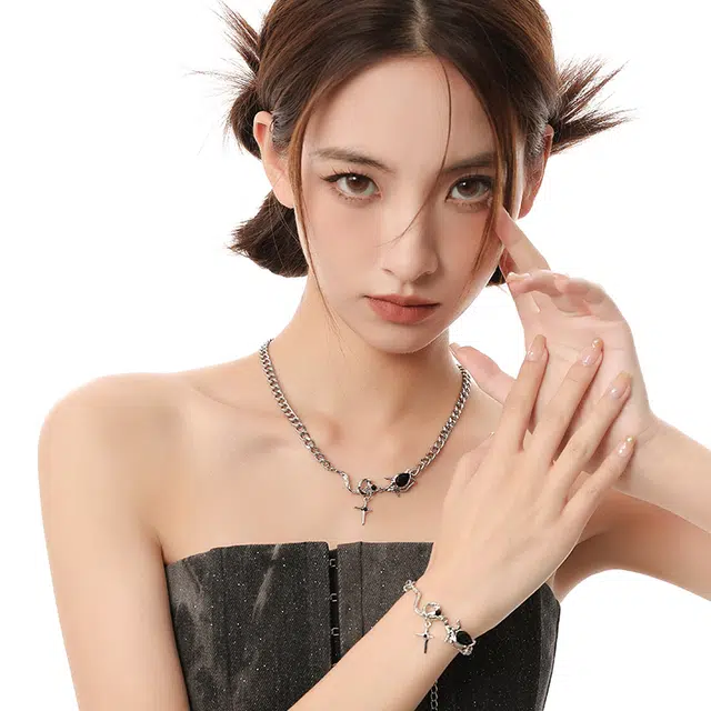 沂茹 小众设计高级感玫瑰芒星项链中性太钢锁骨链男女同款日常个性百搭潮流首饰配饰