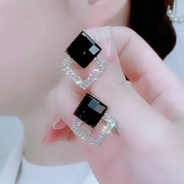 沂茹 黑色几何耳钉日韩时尚气质耳钉高级优雅轻奢耳饰首饰女款