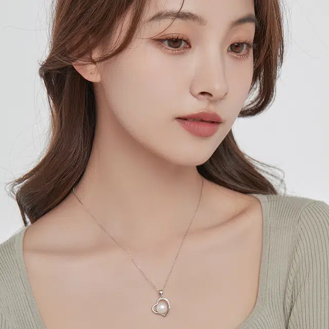 S925