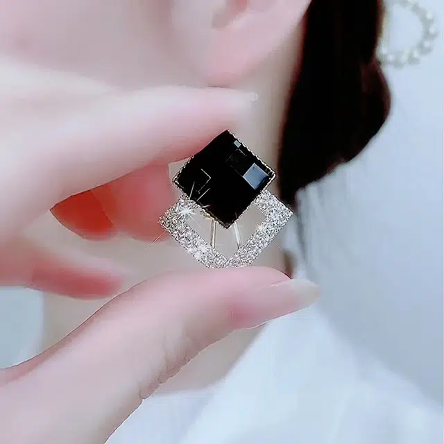 沂茹 黑色几何耳钉日韩时尚气质耳钉高级优雅轻奢耳饰首饰女款