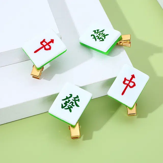 沂茹 仿真麻雀红中發财文字边夹发夹潮流时尚可爱搞怪刘海侧边夹女款发卡发饰头饰配饰