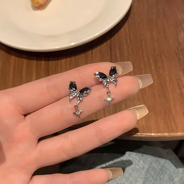 沂茹 精致可爱千禧 甜酷风蝴蝶 合金 耳环 女款