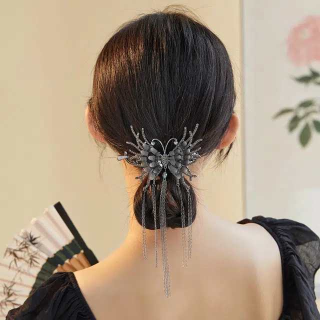 沂茹 时尚森系精致小众设计感枪黑色蝴蝶流苏后脑勺盘发扭夹顶夹温柔甜美个性日常通勤百搭优雅气质#好运 合金 发夹 女款