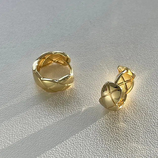 沂茹 高级感显气质法式菱纹经典 合金 耳环 女款