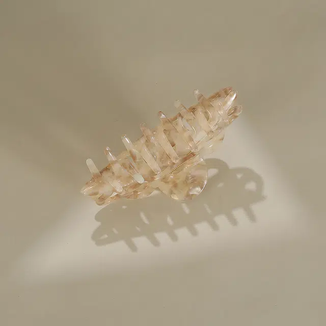 沂茹  甜美可爱 皇冠发梳 儿童款