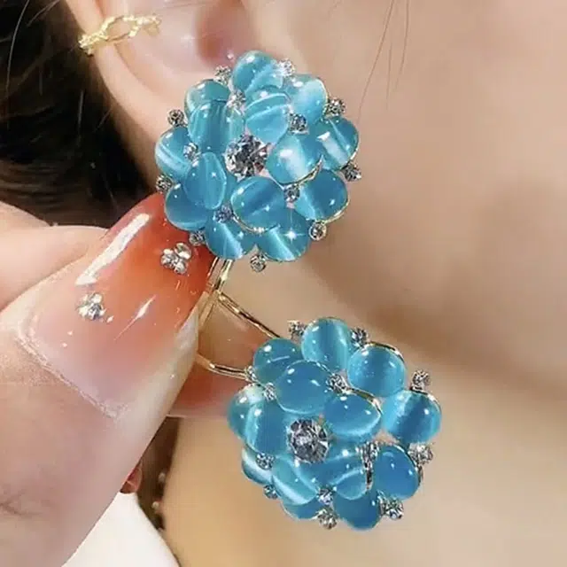 沂茹 时尚森系精致小众设计感蓝色花朵小球日常通勤百搭甜美温柔 合金 耳环 女款