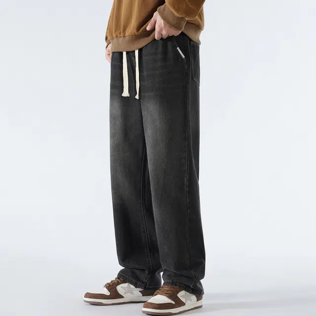EVE Jeans logo