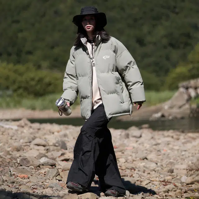 依文 简约高级感休闲百搭立领宽松面包服领口格纹中性风设计感无性别穿搭潮牌保暖廓形小众慵懒风棉服 男女同款