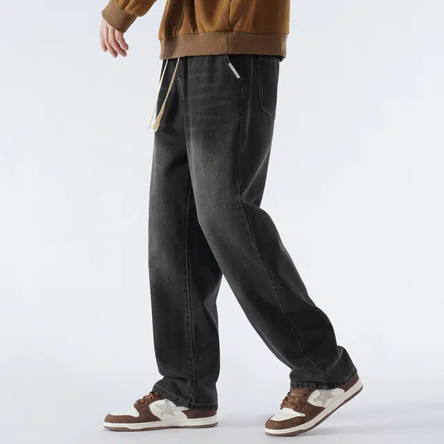 EVE Jeans logo