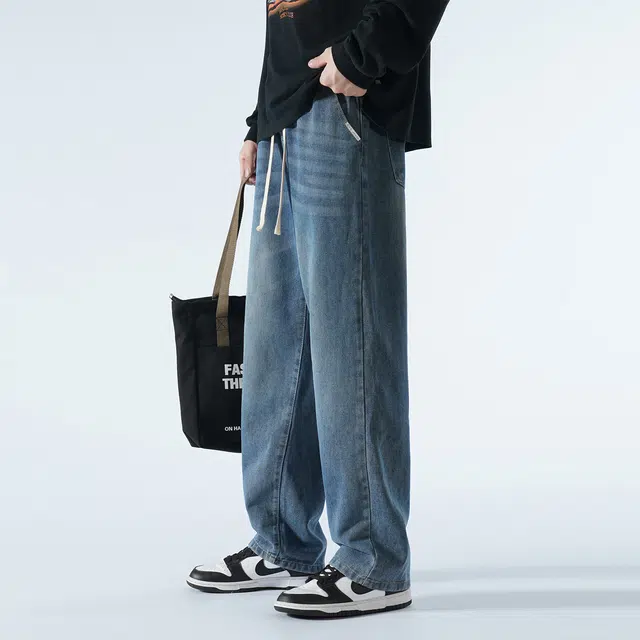 EVE Jeans logo