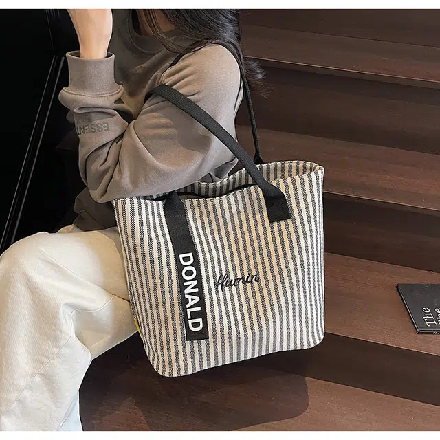 XOKY Tote